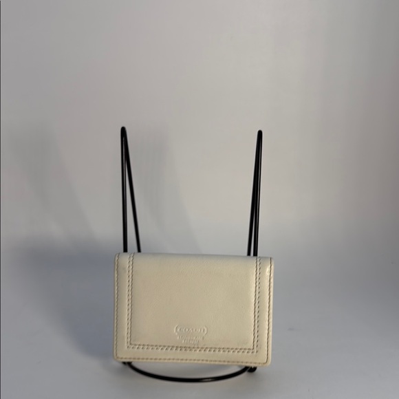 Coach Cream Leather Wallet - Picture 1 of 3